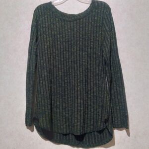 No Boundaries size XL (15-17) olive green and black long sleeve ribbed top